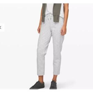 Lululemon Women's White and Grey on the Fly Pants - Size 14